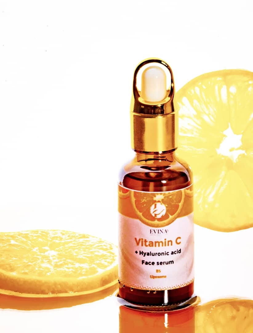 سرم ویتامین سی آوینا کرم