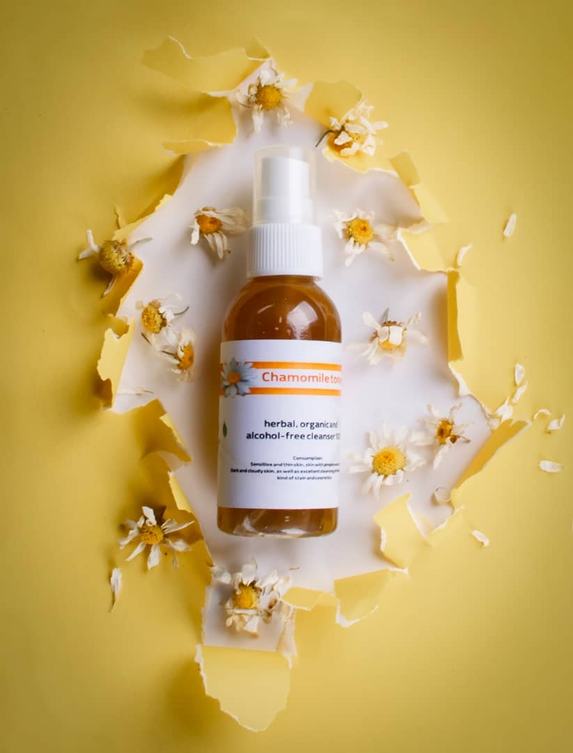 تونر گیاهی پوست آوینا کرم