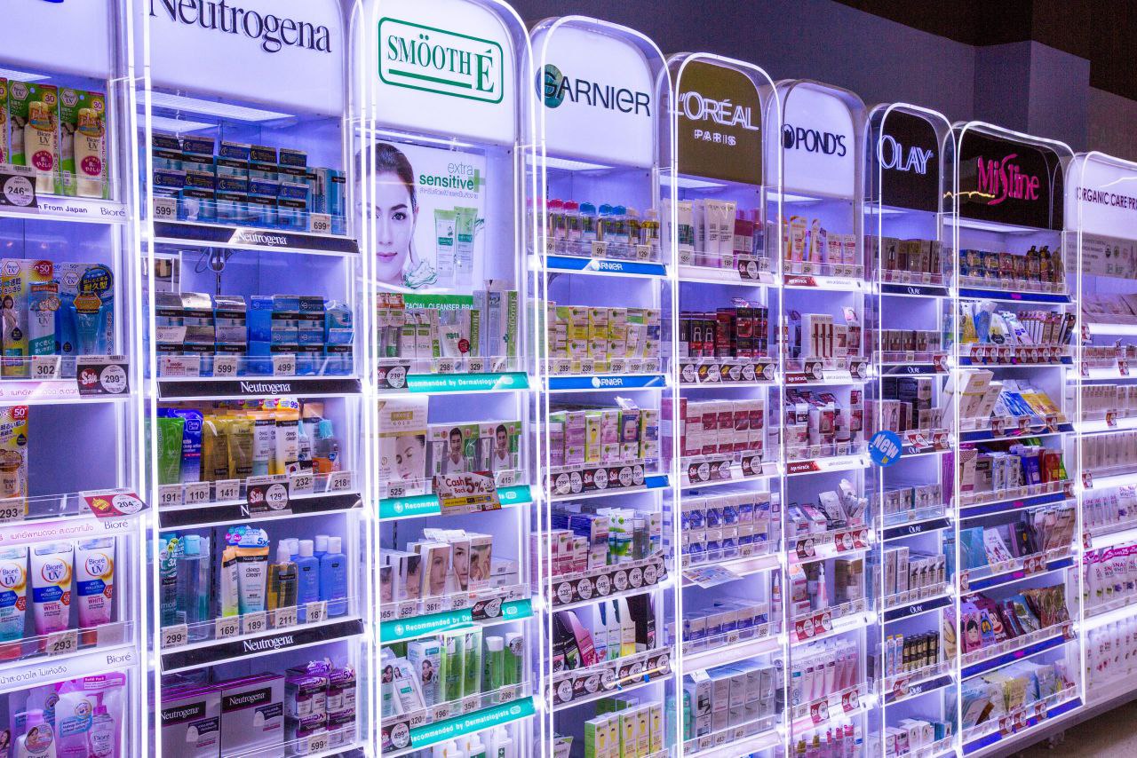 چطور یک تأمین‌کننده لوازم آرایشی می‌تواند مشتریان عمده خود را وفادار نگه دارد و فروش خود را افزایش دهد